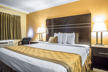 Motel Downbeach 2*