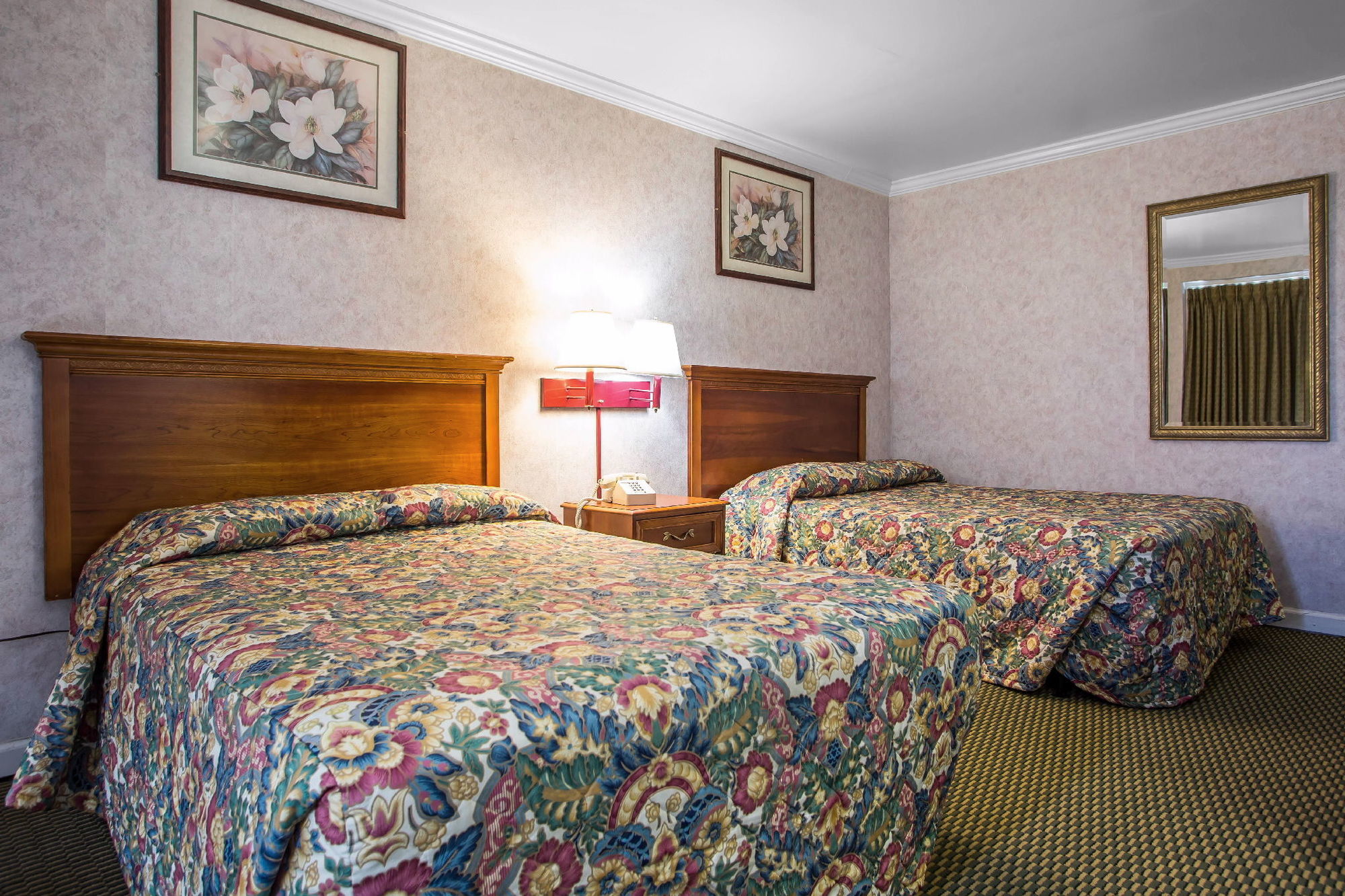 Downbeach Motel